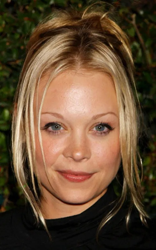 Alexandra Holden