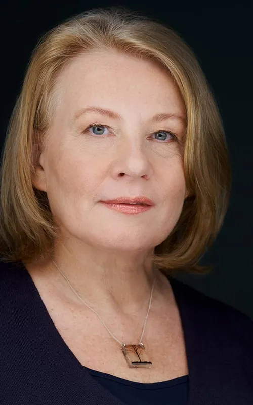 Elizabeth Saunders