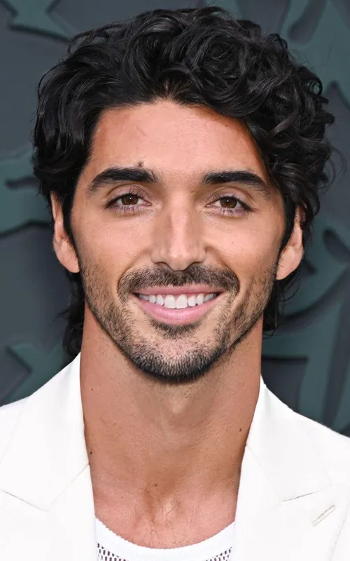 Taylor Zakhar Perez