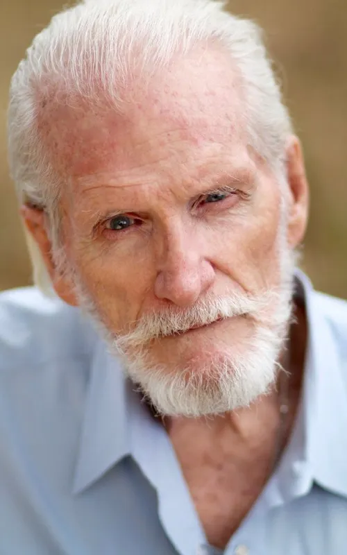 Lory Tom Thompson Sr.