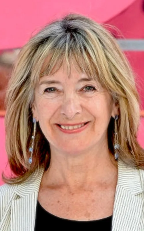 Julia Deakin