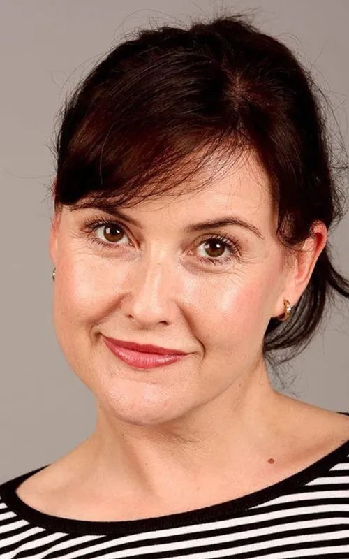 Elizabeth Carling