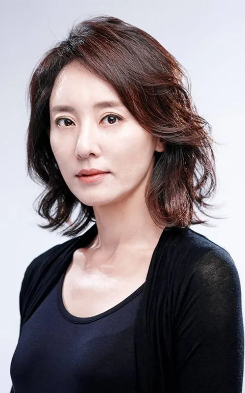 Son Ji-na