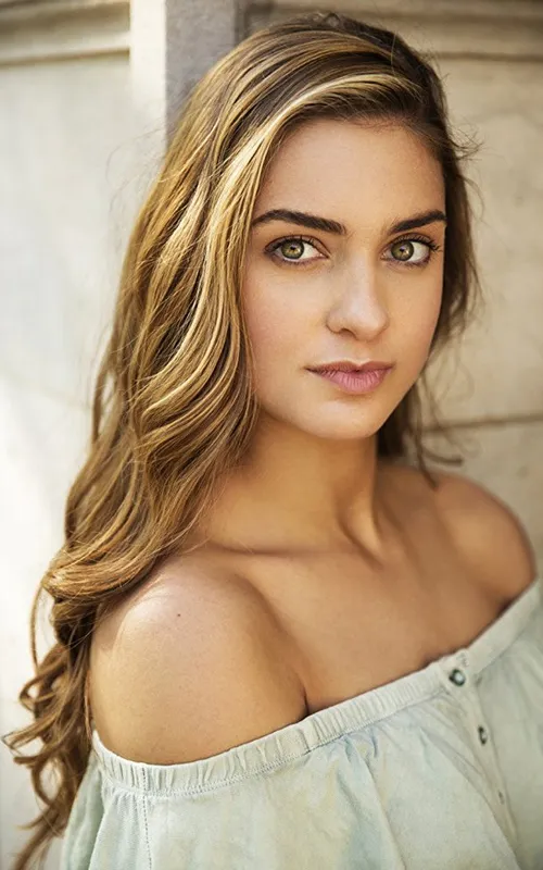 Mia Cole