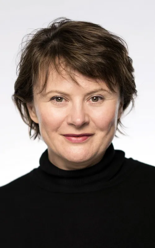 Monica Dolan