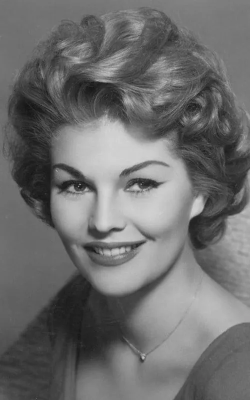 Claire Kelly
