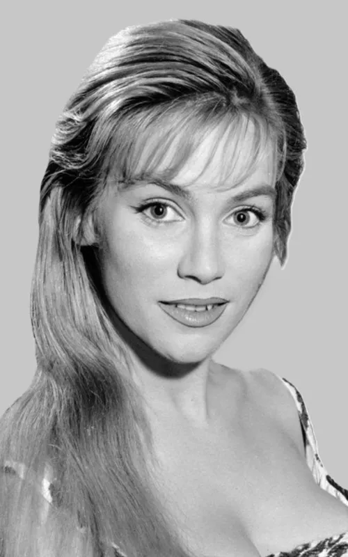 Estella Blain