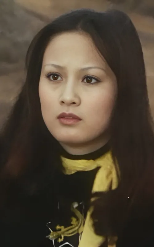 Hitomi Kozue