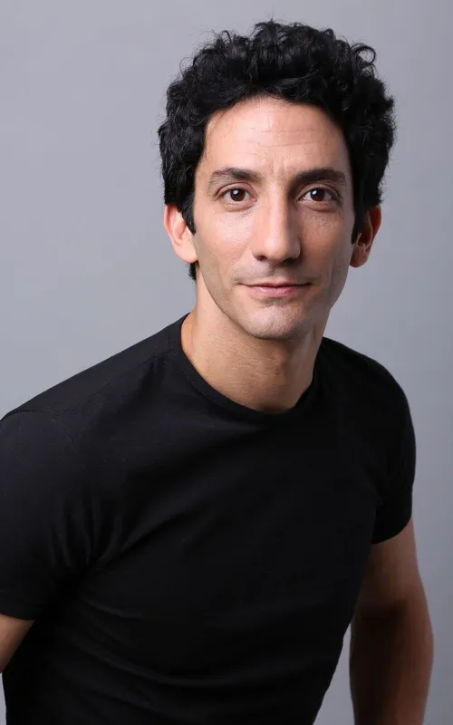 Juan Minujín