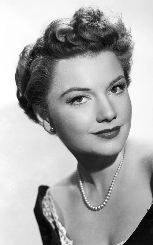 Anne Baxter