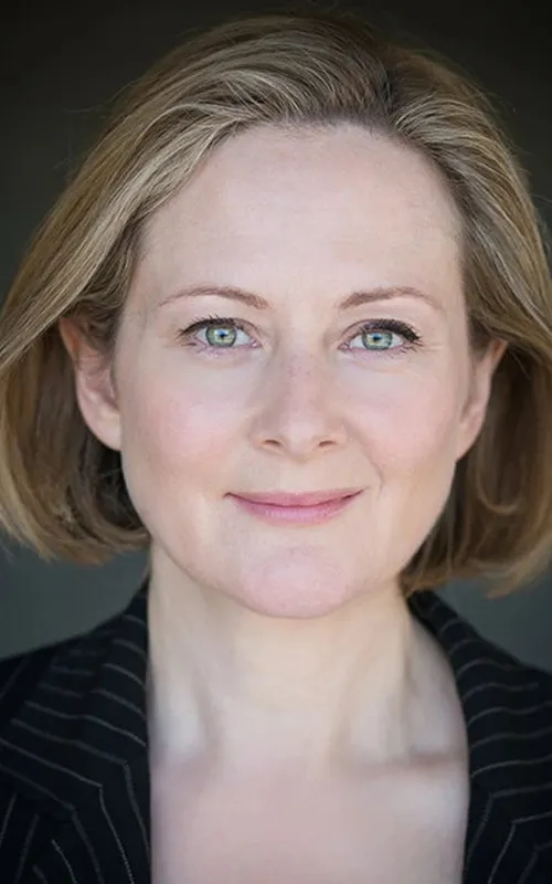 Lucy Robinson