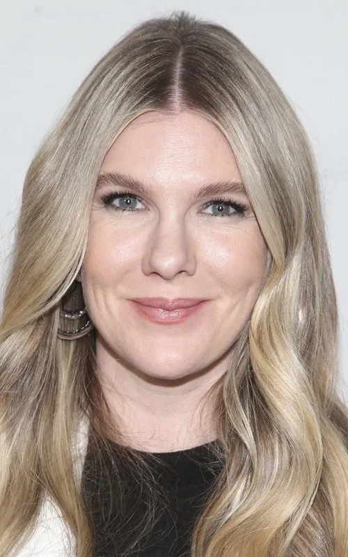 Lily Rabe