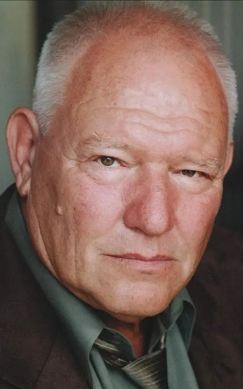 Ron Dean