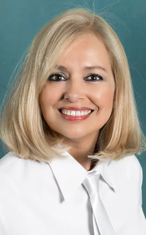 Emma Ozores