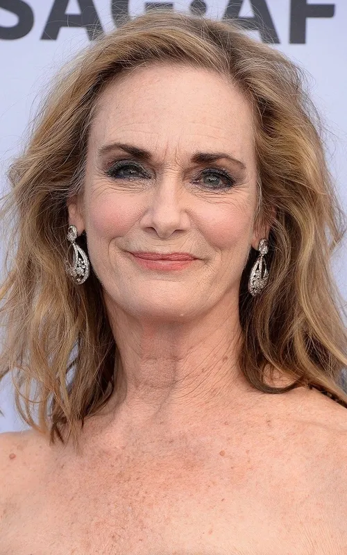 Lisa Emery