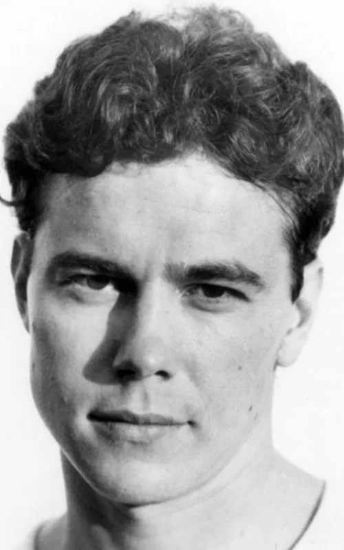 Wyatt Knight