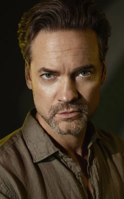 Shane West