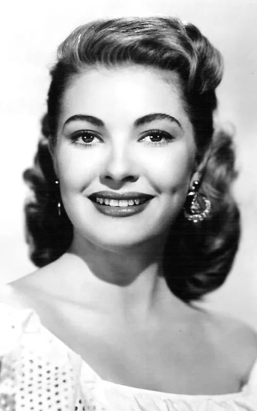 Lori Nelson