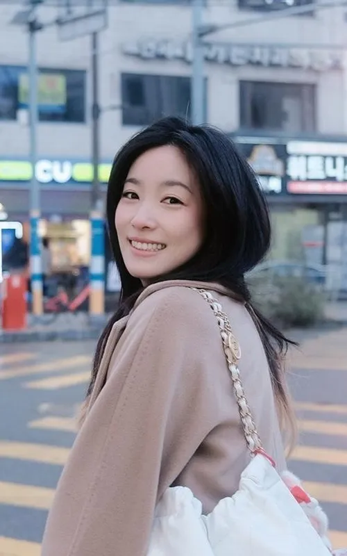 Keer Zhu