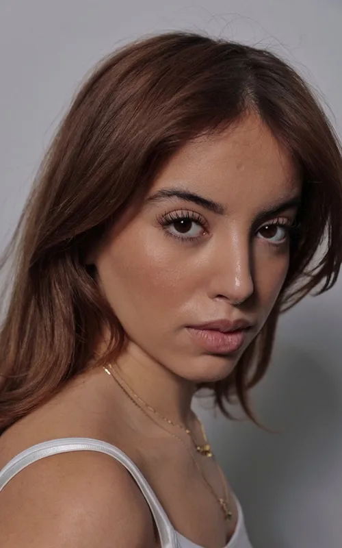 Nora Dari