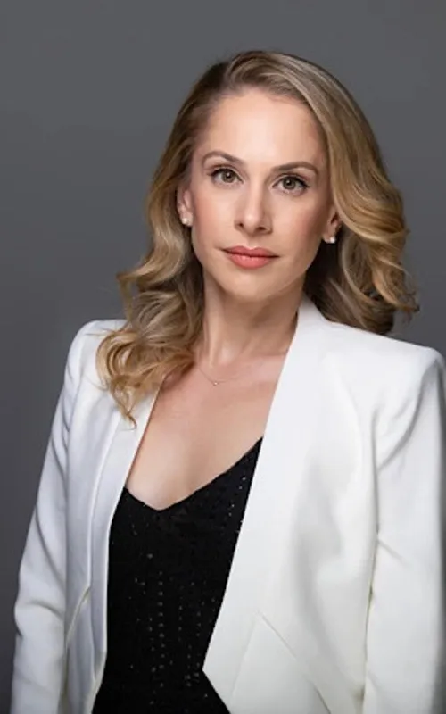 Ana Kasparian