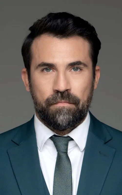 Kimon Kouris