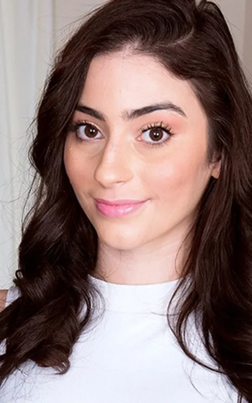 Jasmine Vega