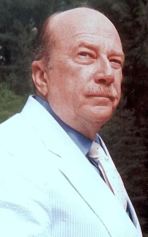Macon McCalman