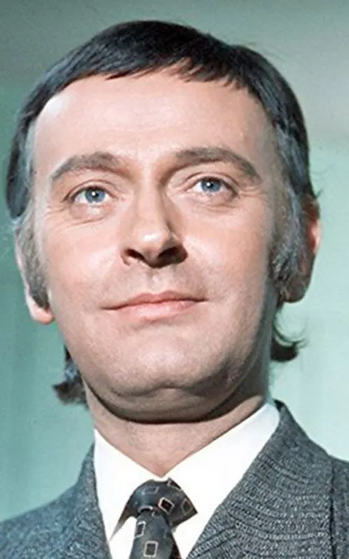 Barrie Ingham