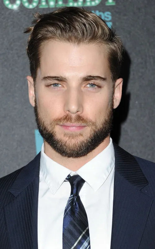 Dustin Milligan