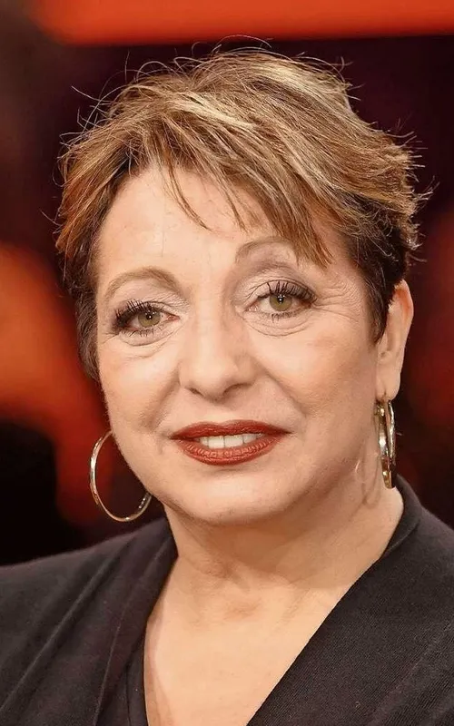 Manon Straché