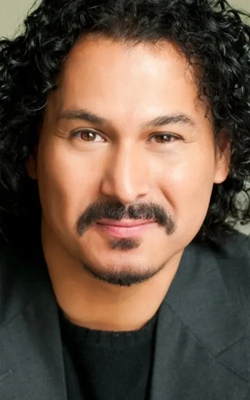 Gino Montesinos