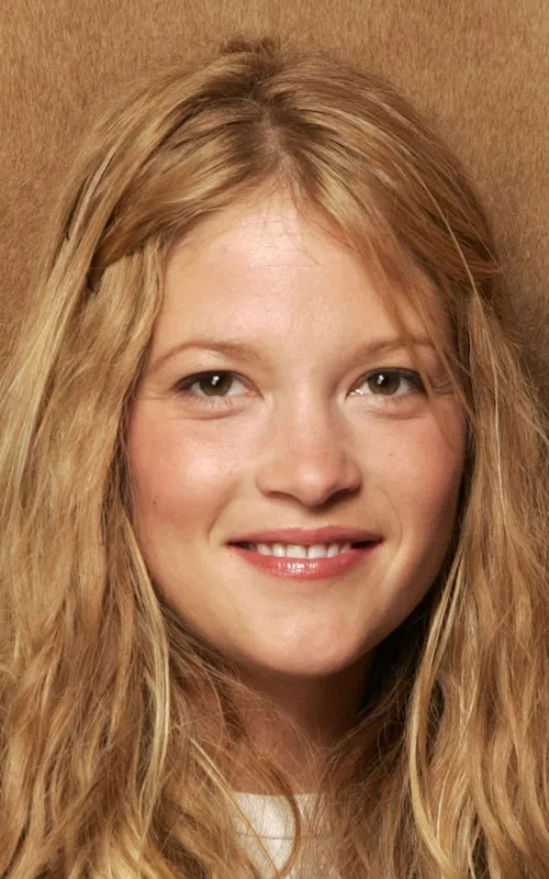 Nicki Aycox