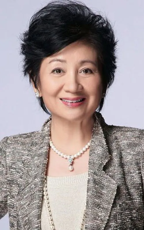 Nina Paw Hei-Ching