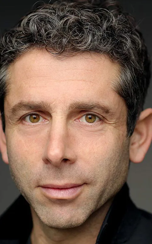 Elliot Levey