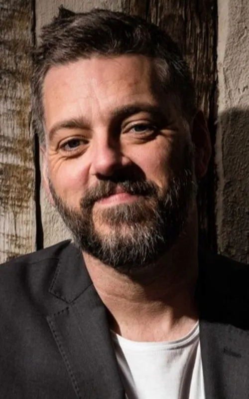 Iain Lee
