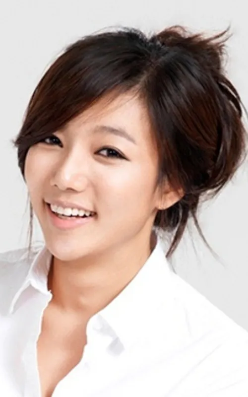 Lee Chae-young