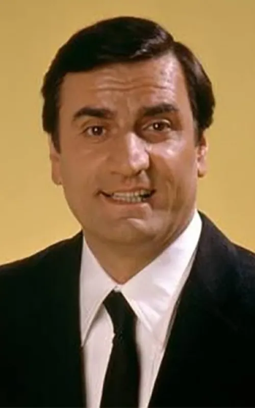 Aldo Maccione