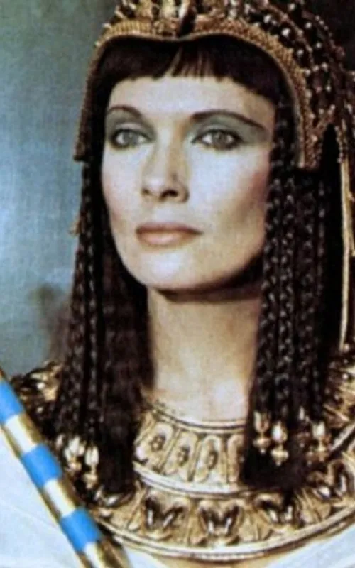 Hildegard Neil