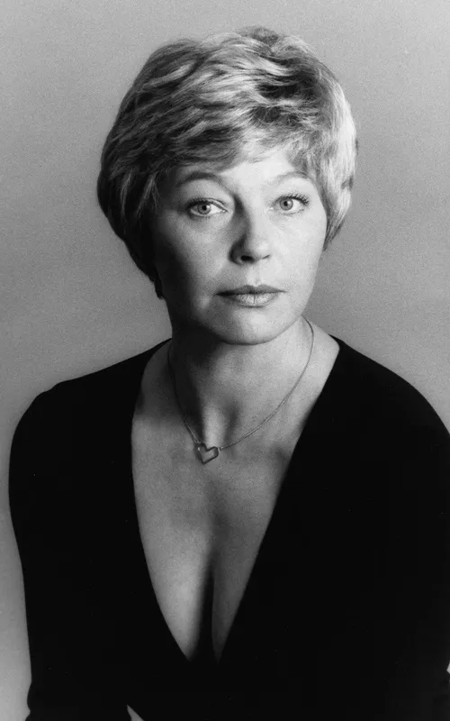Rosemary Leach