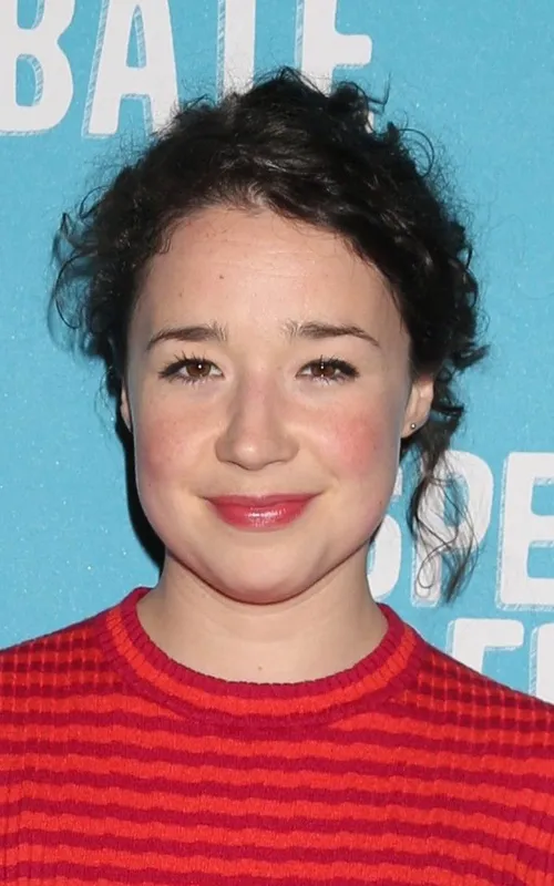 Sarah Steele
