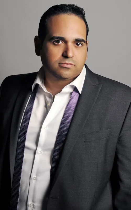 Robert Amaya