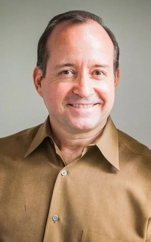 Robert J. Tavenor