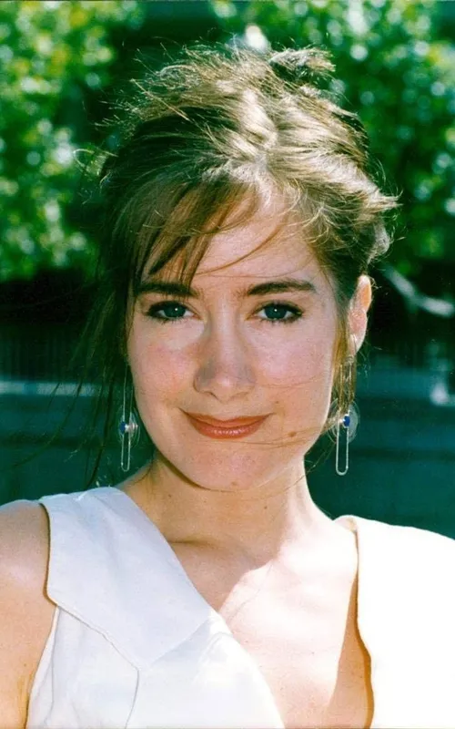 Lynsey Baxter