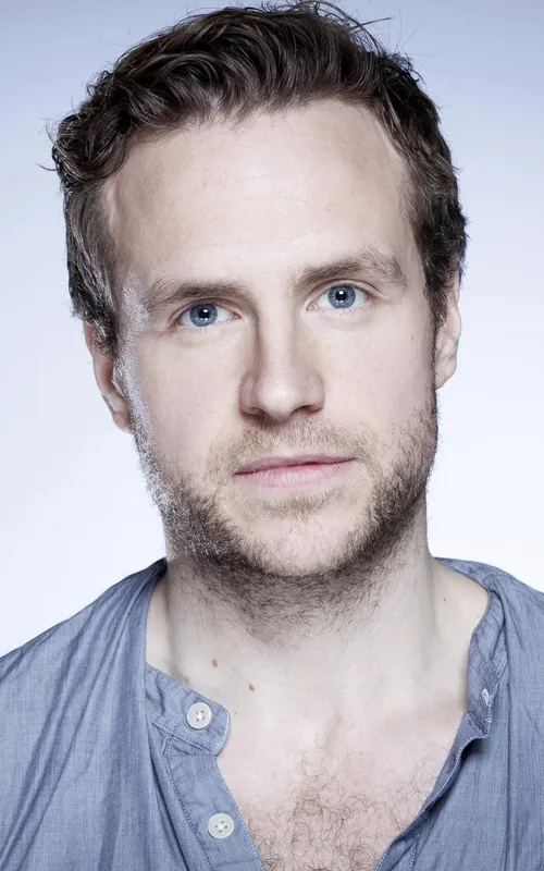 Rafe Spall
